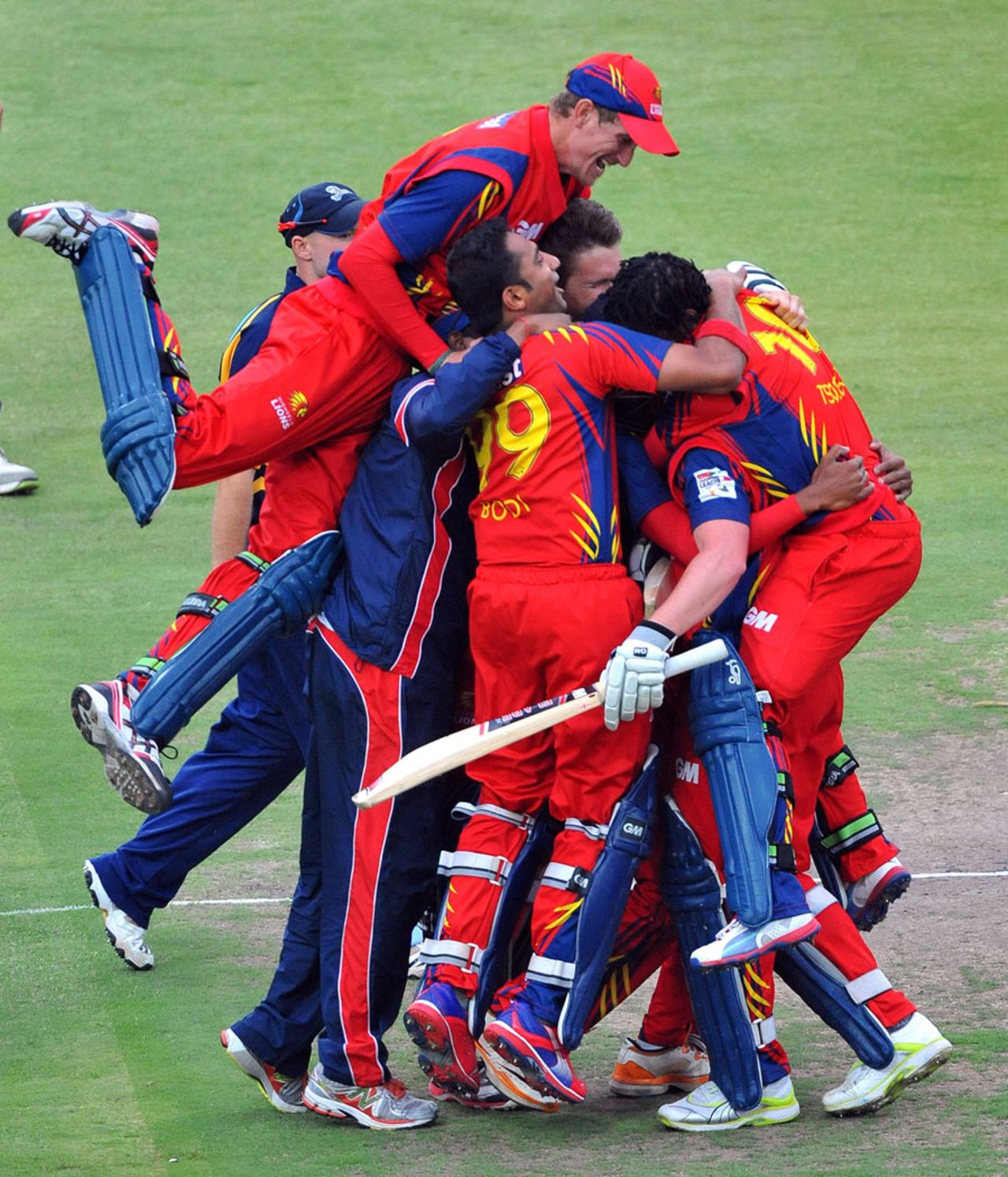 Lions are a picture of joy after qualifying for the semi-finals, Lions v Yorkshire, Champions League T20, Group B, Johannesburg, October 20, 2012