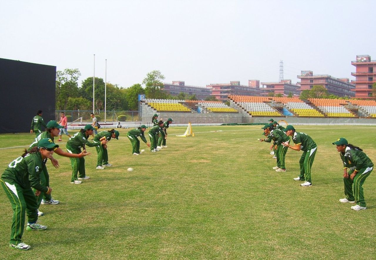 Pakistan Women warm up ahead of their first match, Pakistan v Thailand, Women's' Asia Cup Twenty20, Guangzhou, October 24, 2012