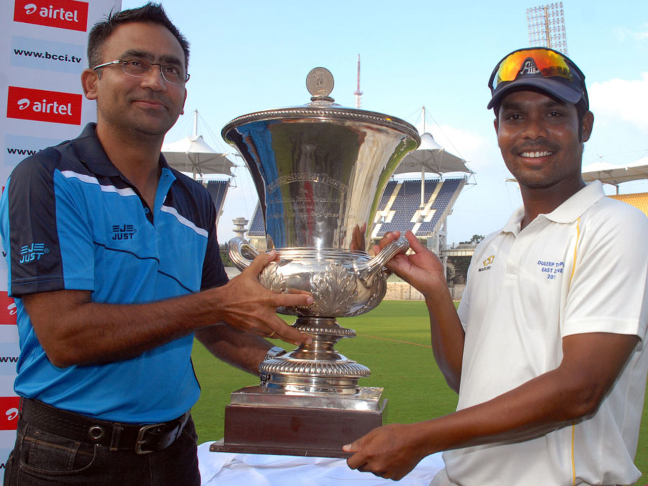 East Zone captain Natraj Behera lifts the Duleep Trophy handed over by Saba Karim
