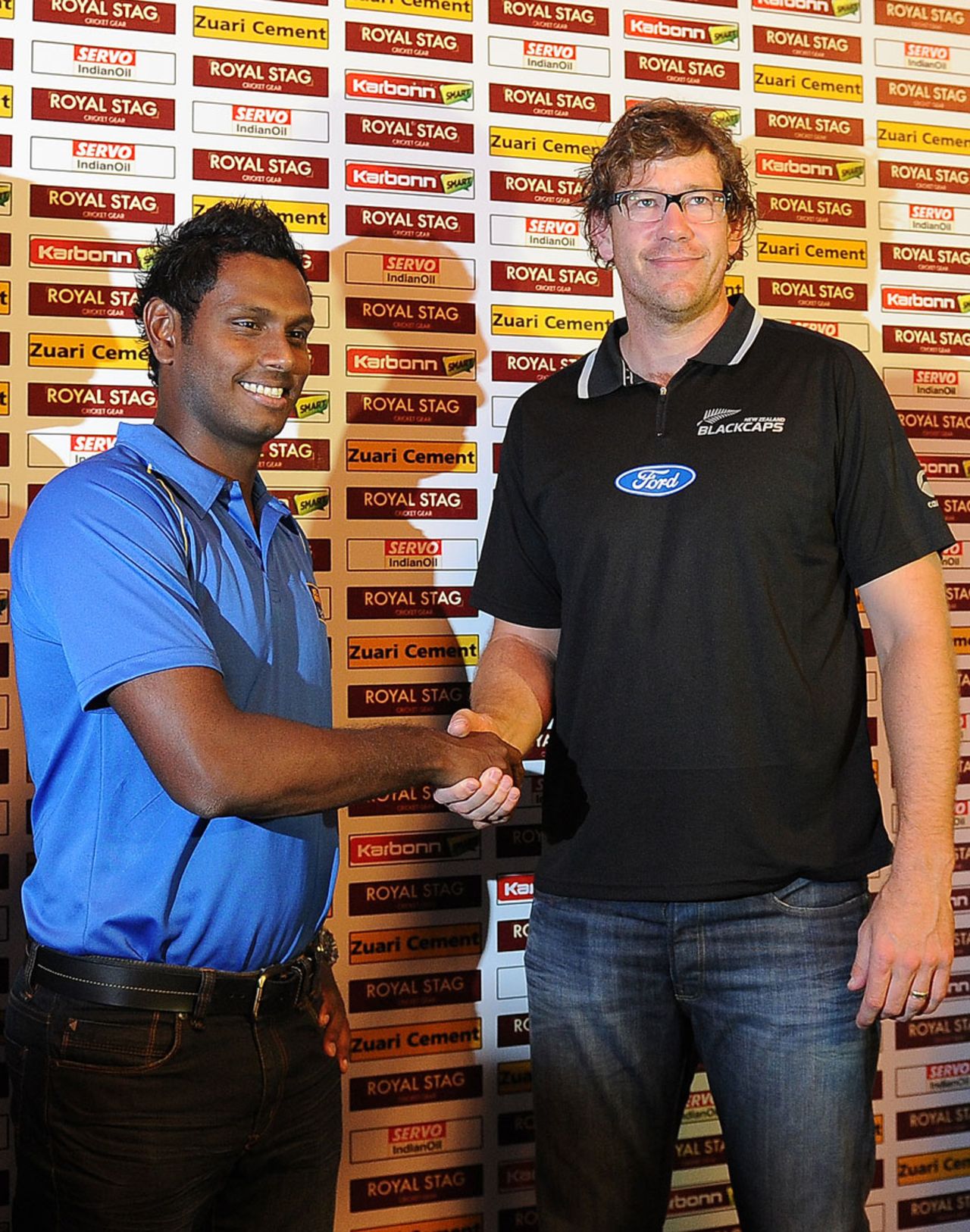 Angelo Mathews and Jacob Oram at a press conference, Colombo, October 26, 2012