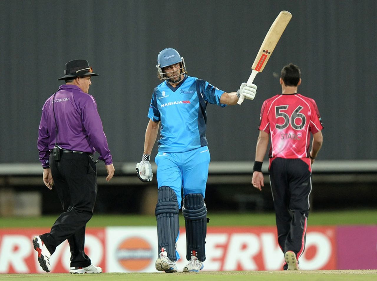 David Wiese celebrates his fifty, Titans v Sydney Sixers, 2nd semi-final, Champions League T20, Centurion, October 26, 2012