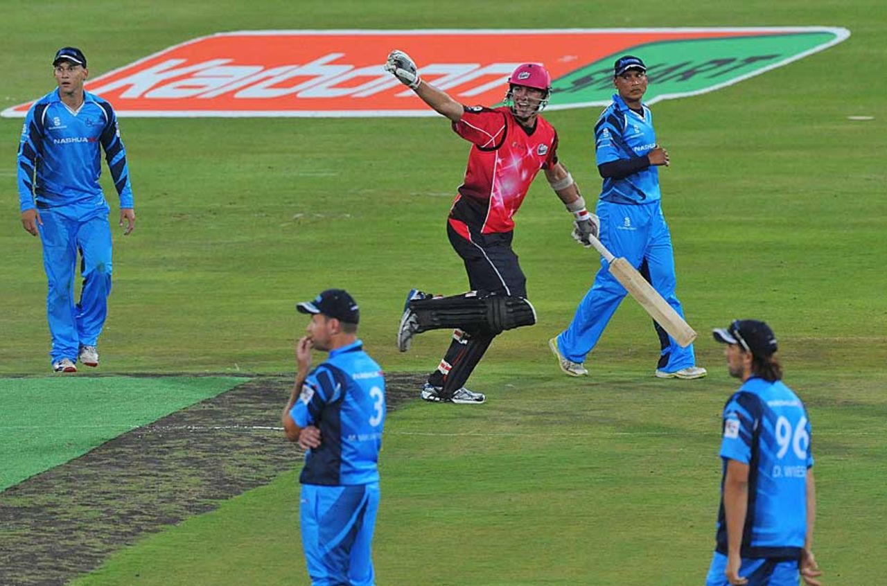Pat Cummins celebrates after completing the winning run, Titans v Sydney Sixers, 2nd semi-final, Champions League T20, Centurion, October 26, 2012