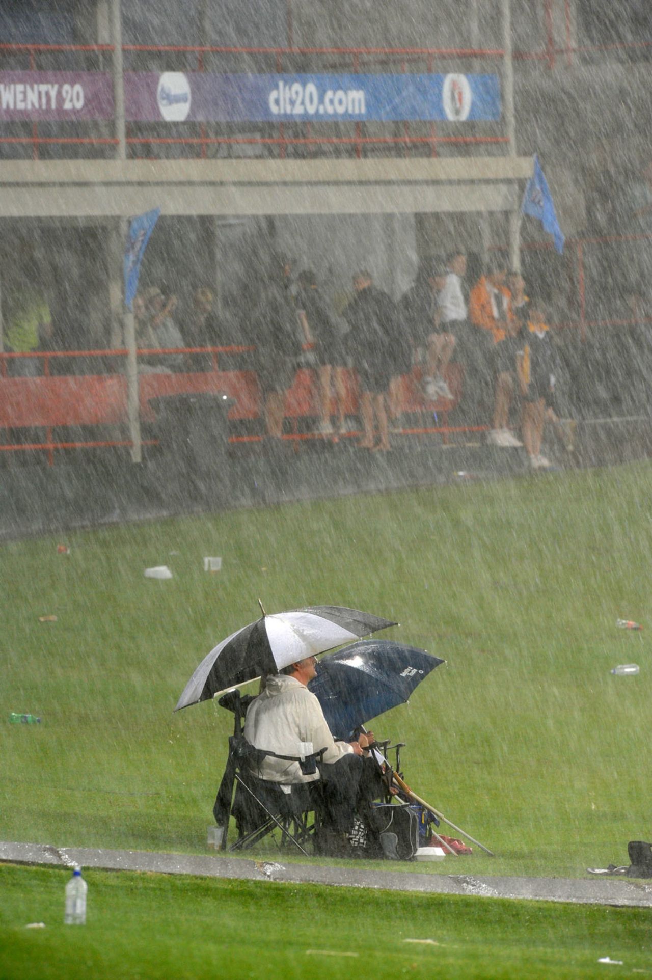 Fans sit out the rain, Titans v Delhi, Champions League T20, Group A, Centurion, October 23, 2012