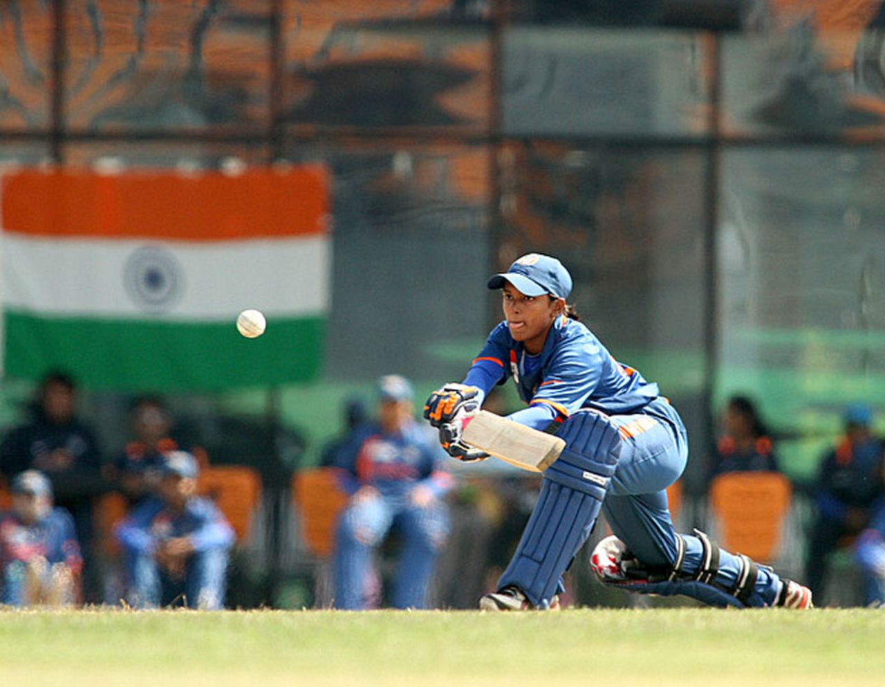 Poonam Raut reverse sweeps, India v Pakistan, final, ACC Women's T20 Asia Cup, Guangzhou, October 31, 2012