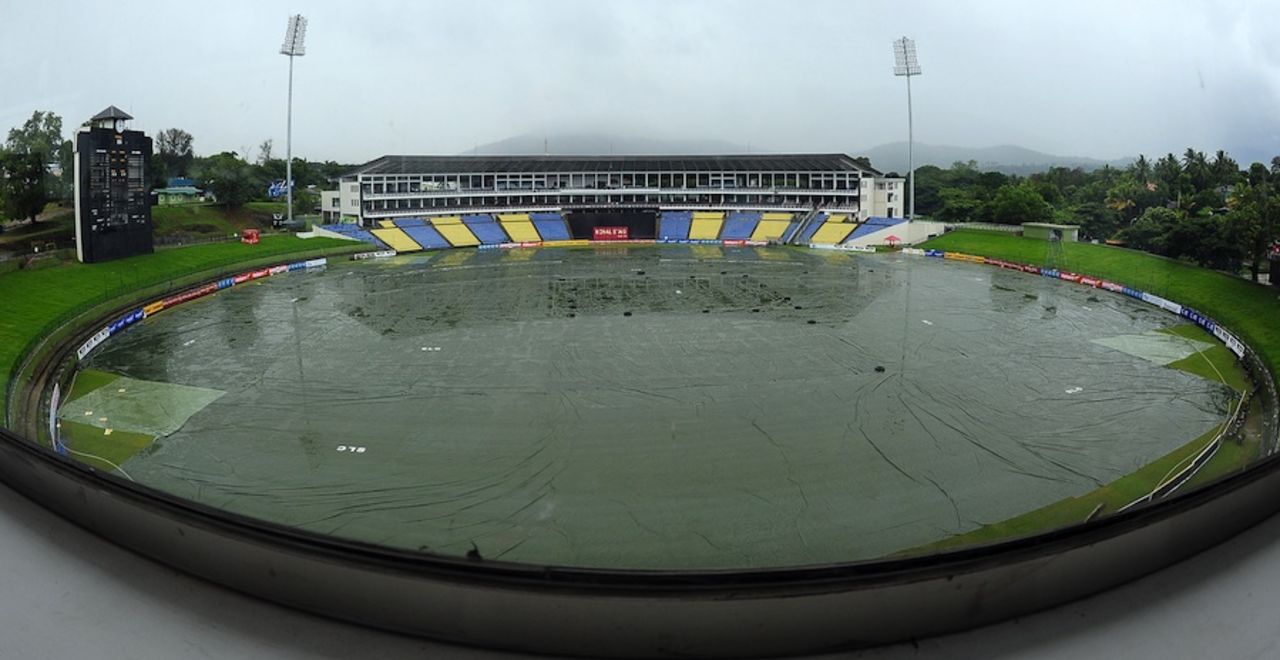 Wet scenes in Pallekele, Sri Lanka v New Zealand, 1st ODI, Pallekele, November 1, 2012