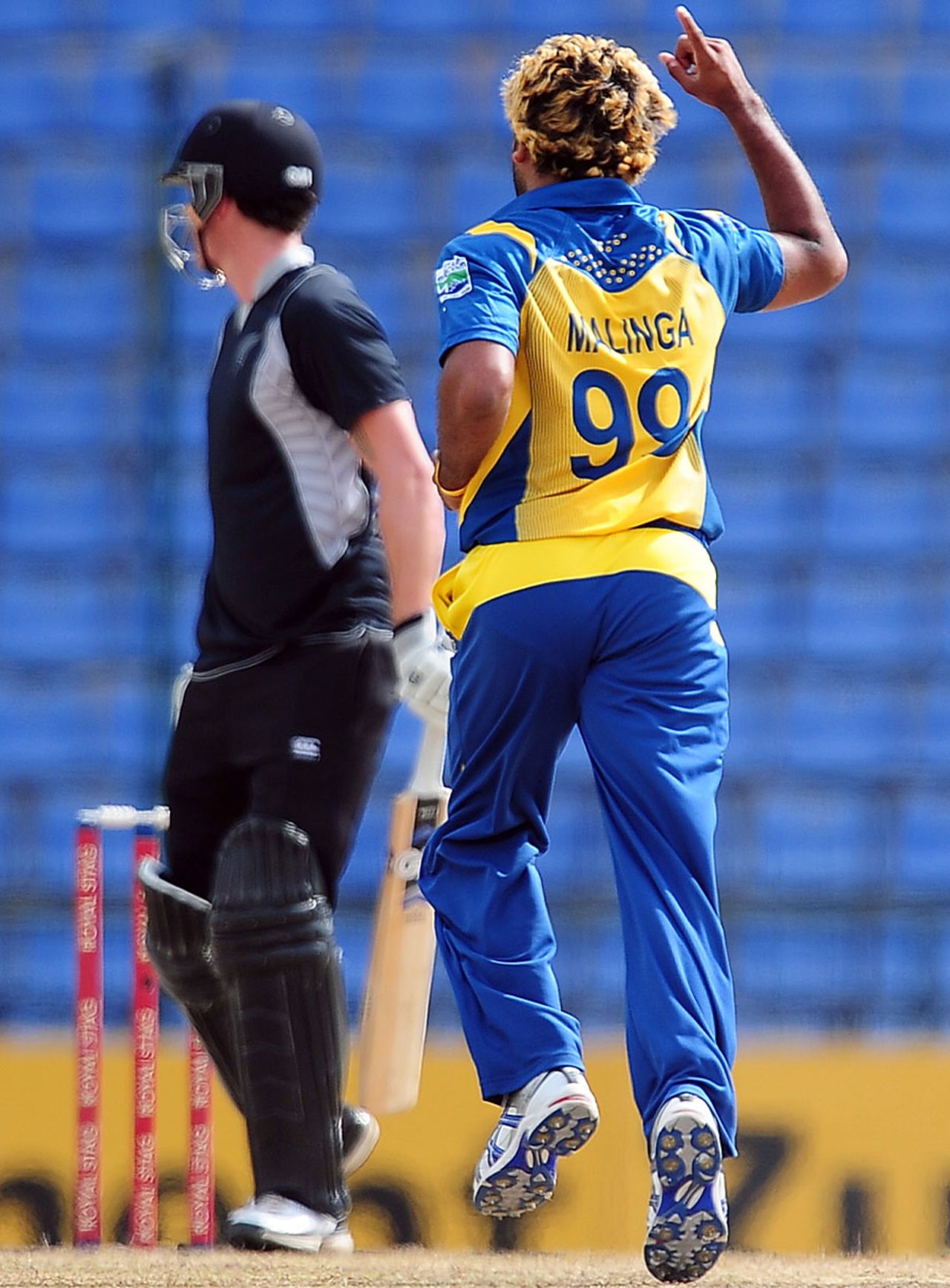 Lasith Malinga celebrates Rob Nicol's dismissal, Sri Lanka v New Zealand, 3rd ODI, Pallekele, November 6, 2012