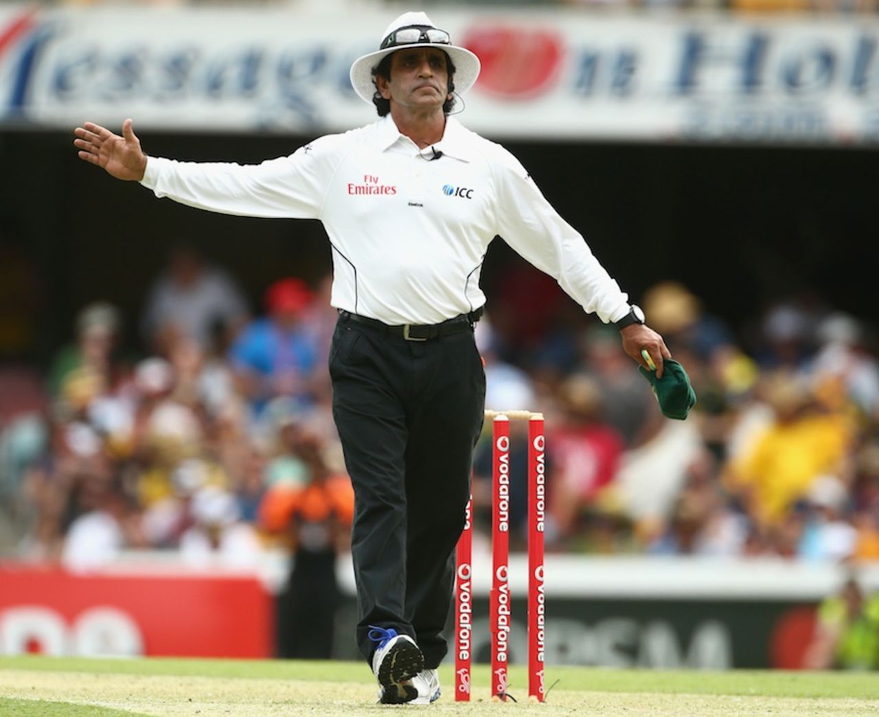 Asad Rauf signals no-ball after consulting with the third umpire, reprieving Jacques Kallis, Australia v South Africa, 1st Test, Brisbane, 1st day, November 9, 2012