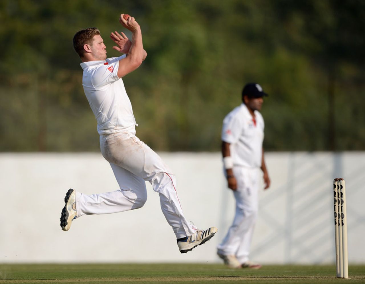 Stuart Meaker sent down 11 fruitless overs, Haryana v England XI, tour match, Ahmedabad, 2nd day, November 9, 2012