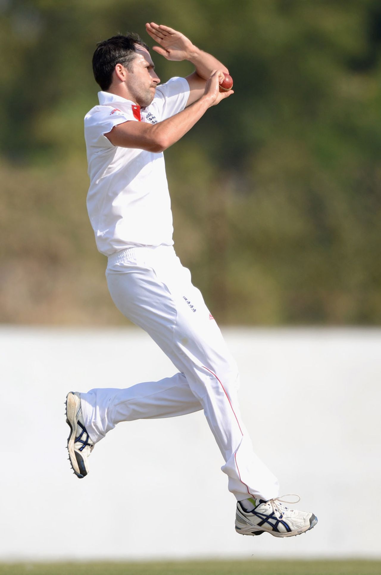Graham Onions opened the bowling, Haryana v England XI, tour match, Ahmedabad, 2nd day, November 9, 2012
