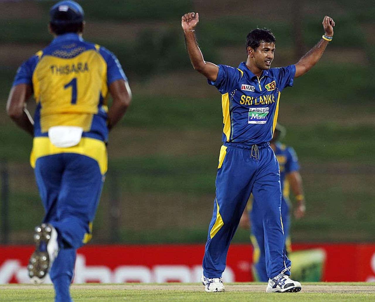 Kulasekara took the early wicket of Rob Nicol, Sri Lanka v New Zealand, 4th ODI, Hambantota, November 10, 2012