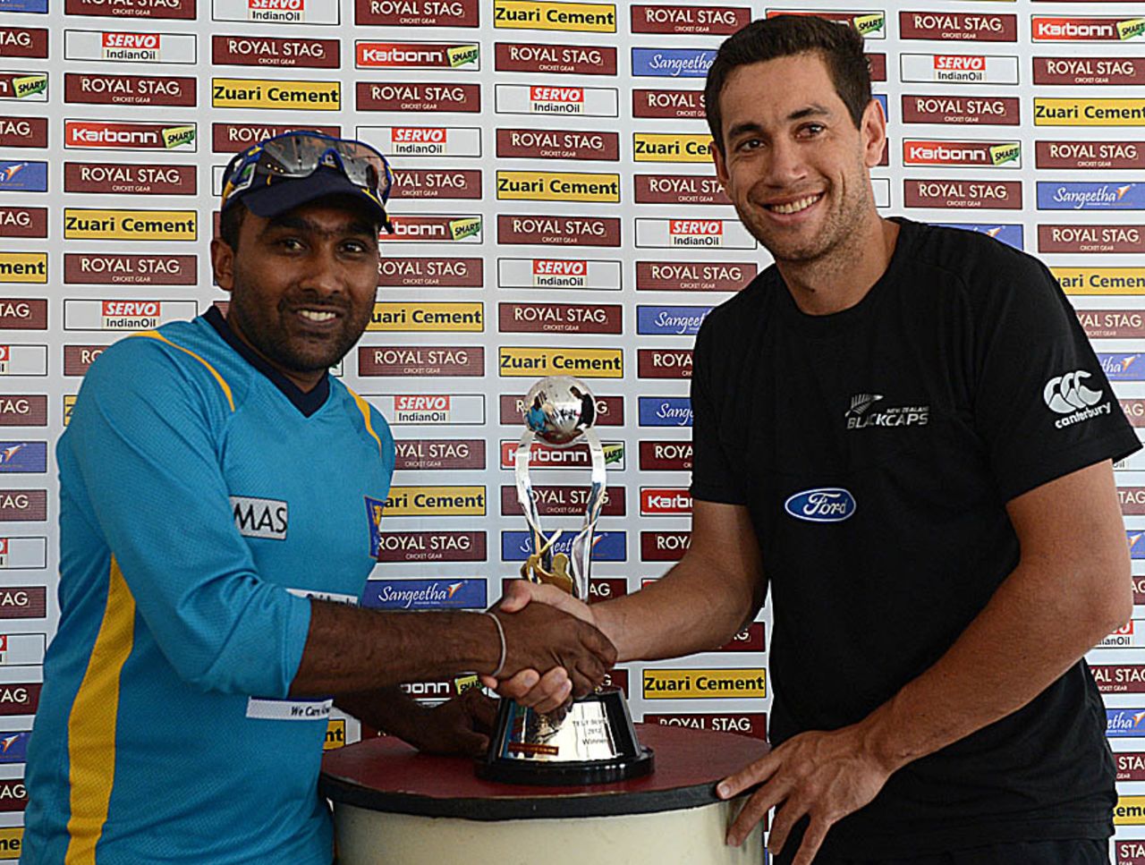 Mahela Jayawardene and Ross Taylor with the Test series trophy, Galle, November 15, 2012