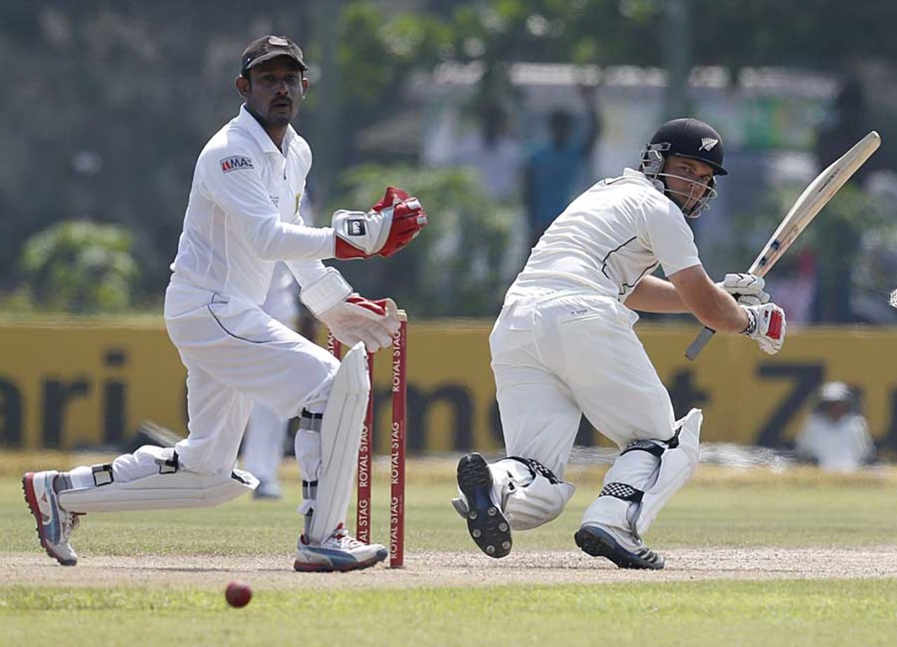 Daniel Flynn works one fine, Sri Lanka v New Zealand, 1st Test, Galle, 1st day, November 17, 2012