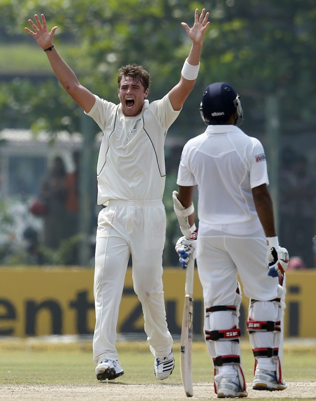 Tim Southee appeals for an lbw against Thilan Samaraweera, Sri Lanka v New Zealand, 1st Test, Galle, 2nd day, November 18, 2012