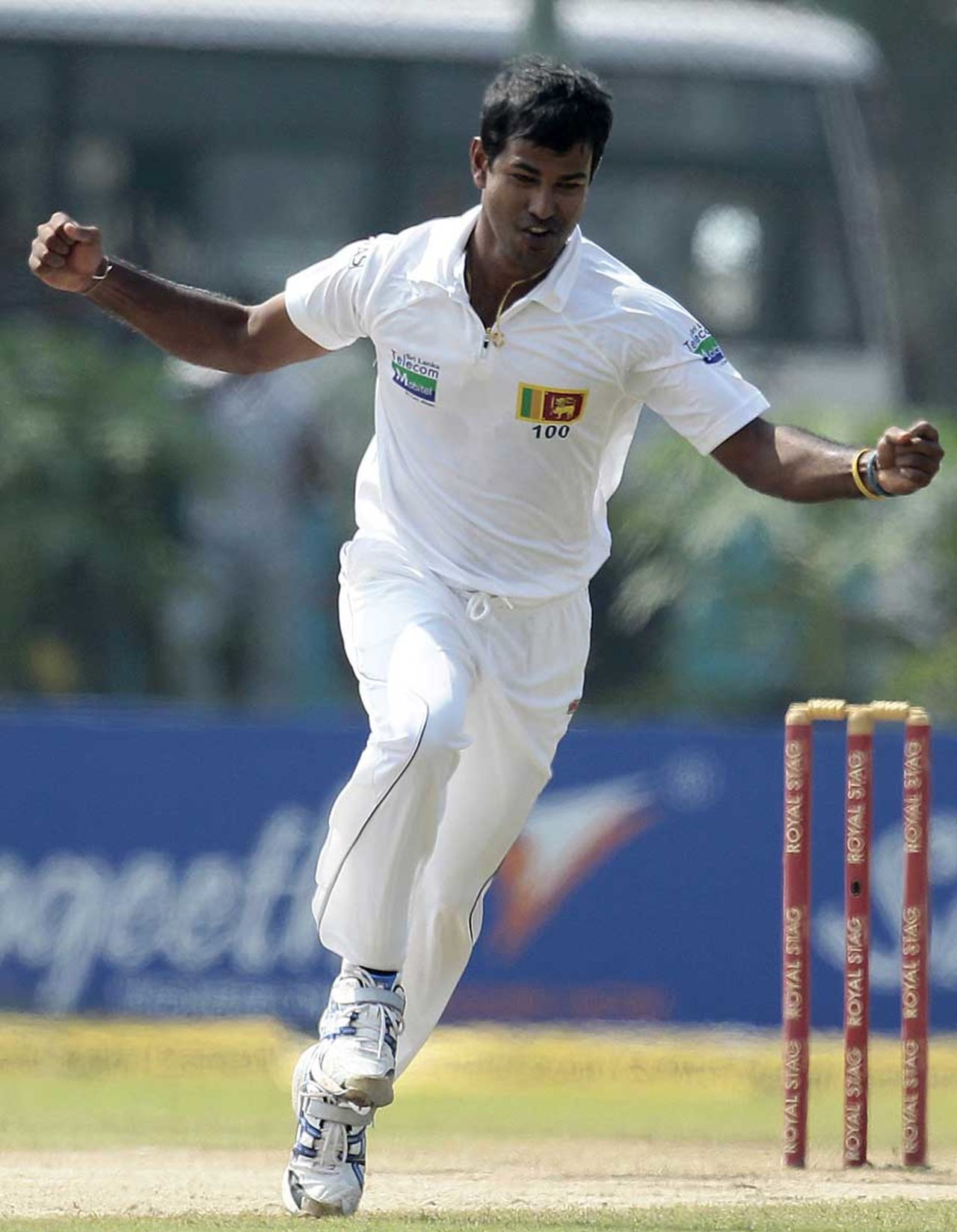 Nuwan Kulasekara had early success on day three, Sri Lanka v New Zealand, 1st Test, Galle, 3rd day, November 19, 2012