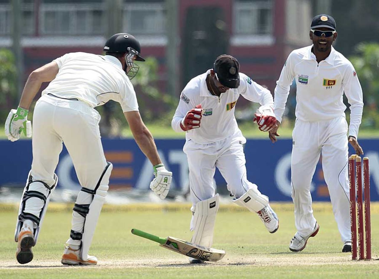 James Franklin was stumped by Prasanna Jayawardene, Sri Lanka v New Zealand, 1st Test, Galle, 3rd day, November 19, 2012
