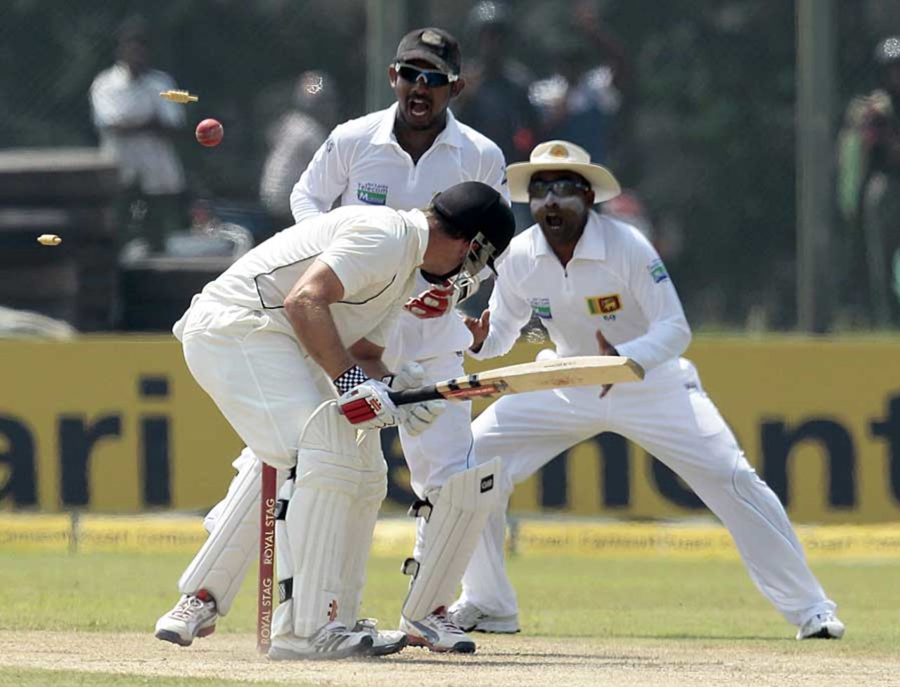 Daniel Flynn was bowled for 20, Sri Lanka v New Zealand, 1st Test, Galle, 3rd day, November 19, 2012