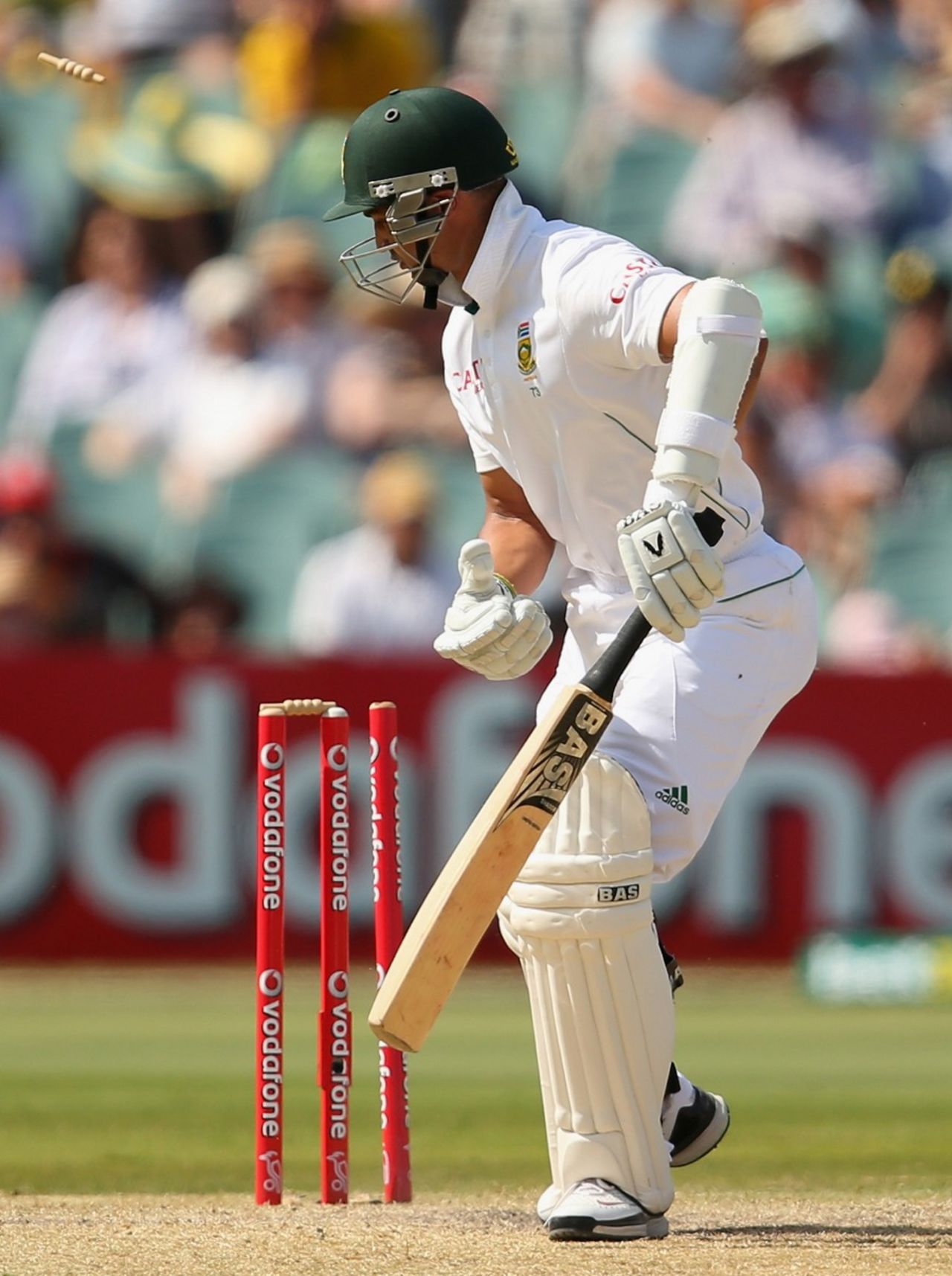 Alviro Petersen plays on to Peter Siddle, Australia v South Africa, 2nd Test, Adelaide, 4th day, November 25, 2012