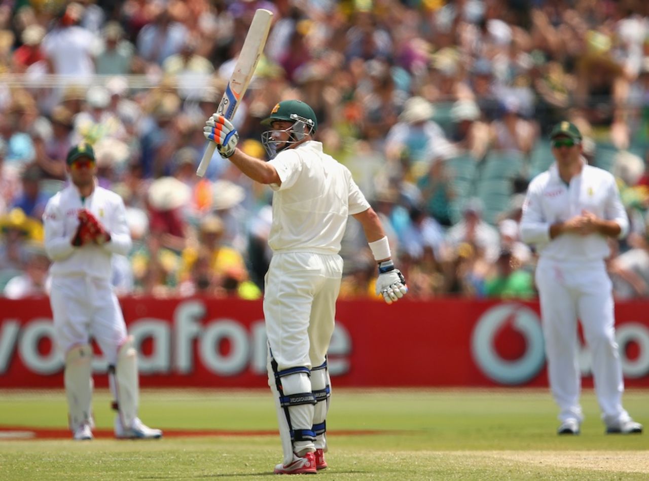 Michael Hussey brings up his half-century, Australia v South Africa, 2nd Test, Adelaide, 4th day, November 25, 2012
