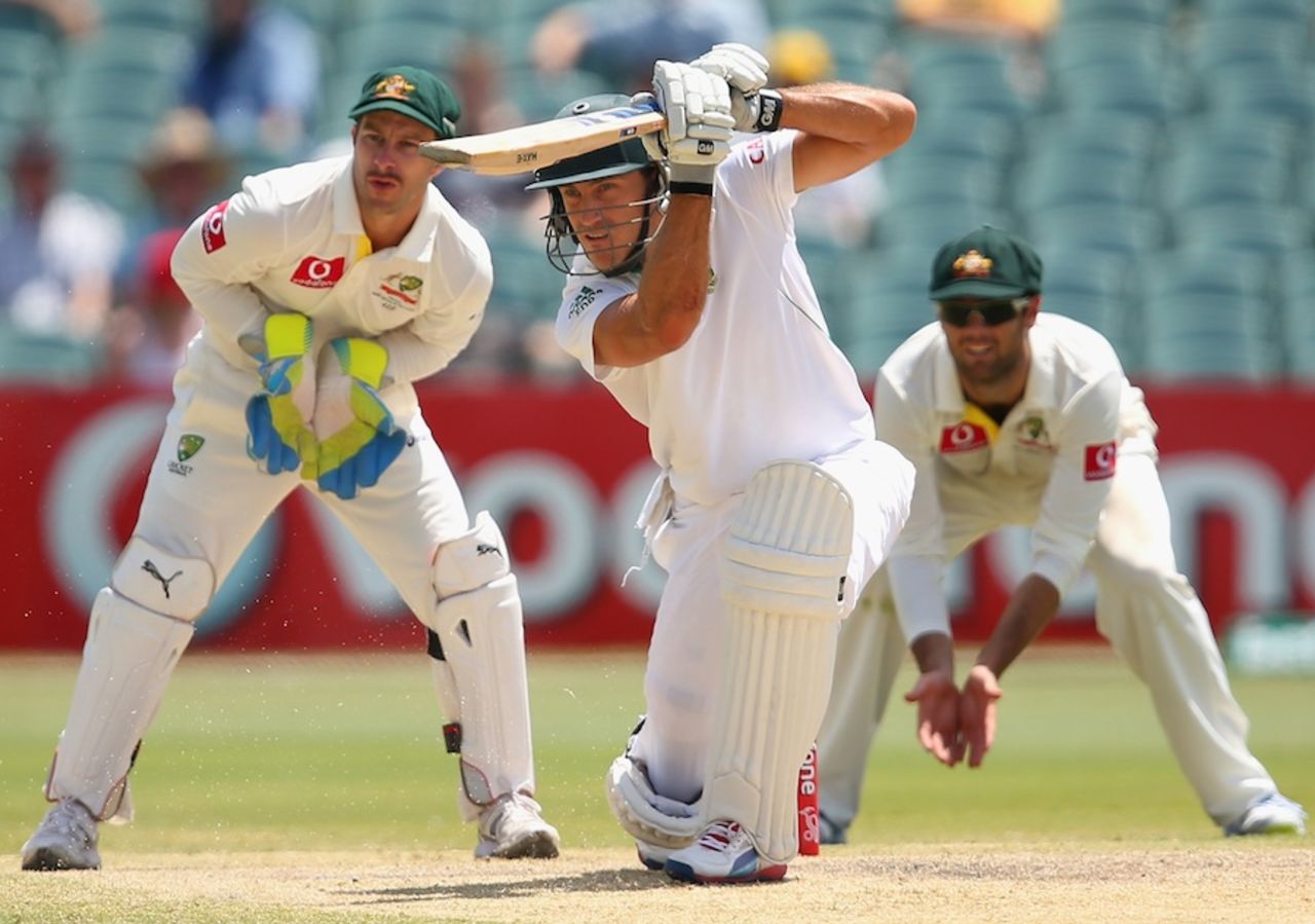 Faf du Plessis drives through the off side, Australia v South Africa, 2nd Test, Adelaide, 5th day, November 26, 2012