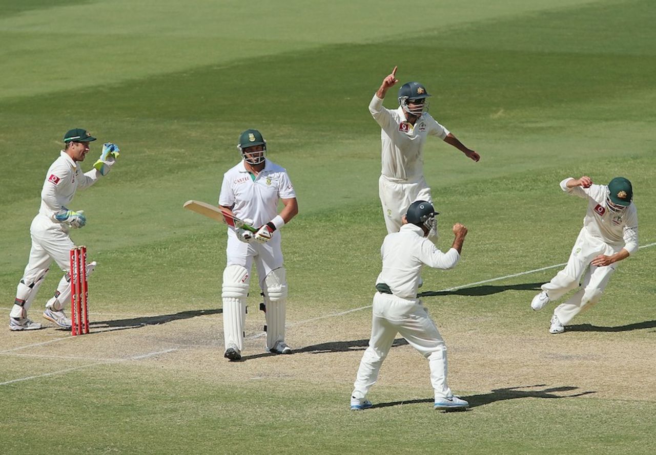 Jacques Kallis was caught at short leg for 46, Australia v South Africa, 2nd Test, Adelaide, 5th day, November 26, 2012