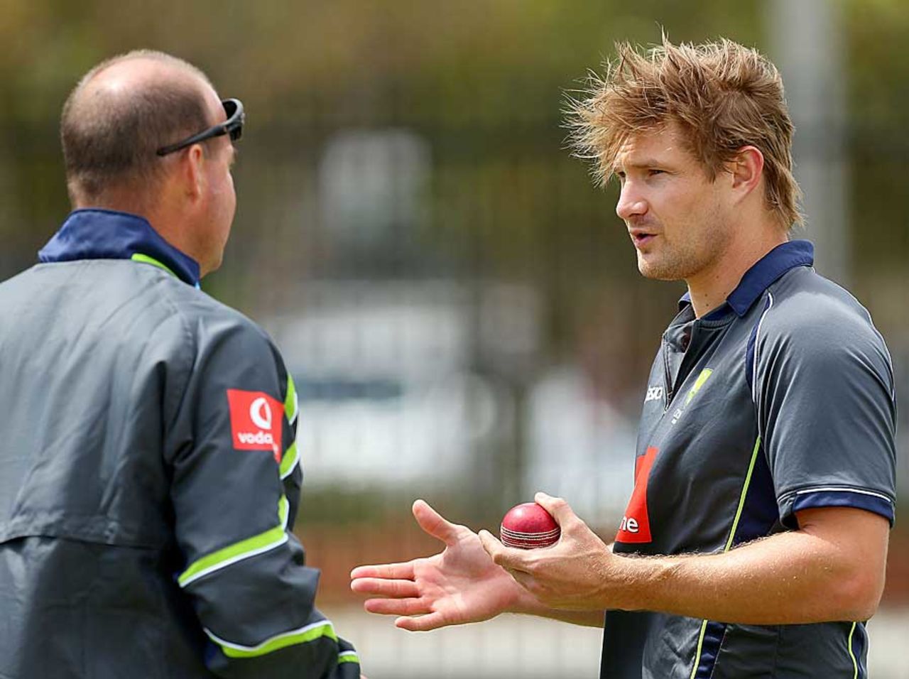 Shane Watson speaks to coach Mickey Arthur during a training session, Perth, November 29, 2012