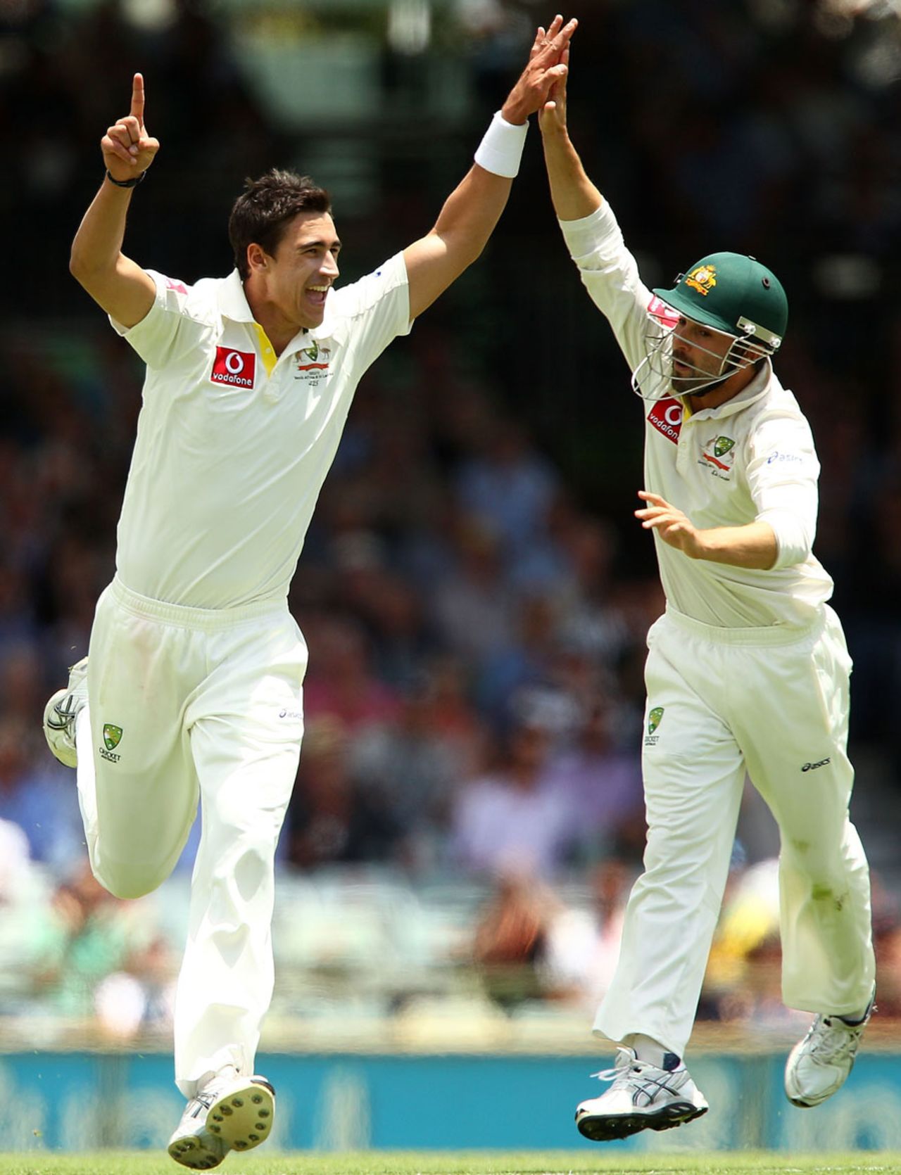 Mitchell Starc struck twice just prior to lunch, Australia v South Africa, 3rd Test, Perth, 1st day, November 30, 2012
