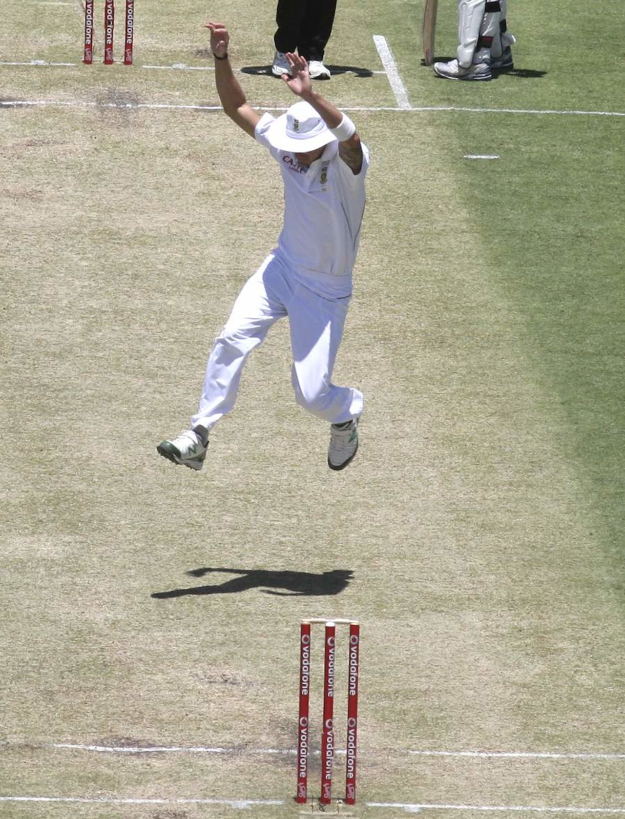Dale Steyn jumps over the pitch while celebrating a wicket, Australia v South Africa, 3rd Test, 2nd day, Perth, December 1, 2012