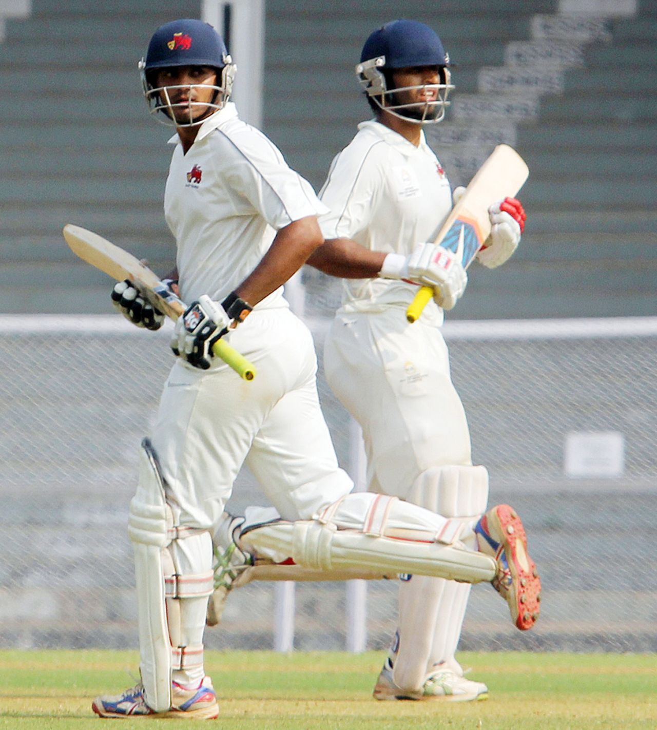 Hiken Shah and Abhishek Nayar put on 158 runs for the fourth wicket, Mumbai v Bengal, Ranji Trophy, Group A, Mumbai, 3rd day, December 3, 2012