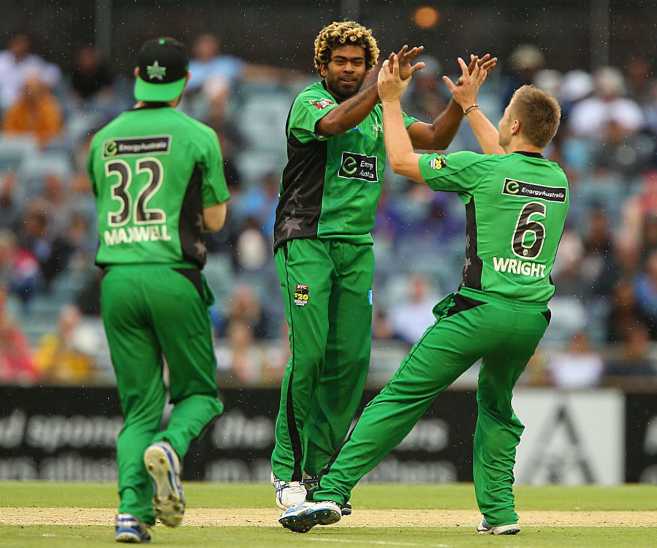 Lasith Malinga took six wickets to help skittle Perth Scorchers out for 69, Perth Scorchers v Melbourne Stars, Big Bash League, Perth, December 12, 2012