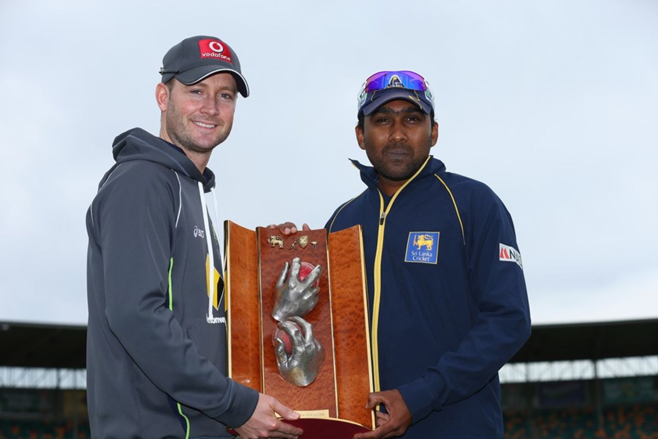 Michael Clarke and Mahela Jayawardene with the Warne-Muralitharan Trophy, Hobart, December 13, 2012