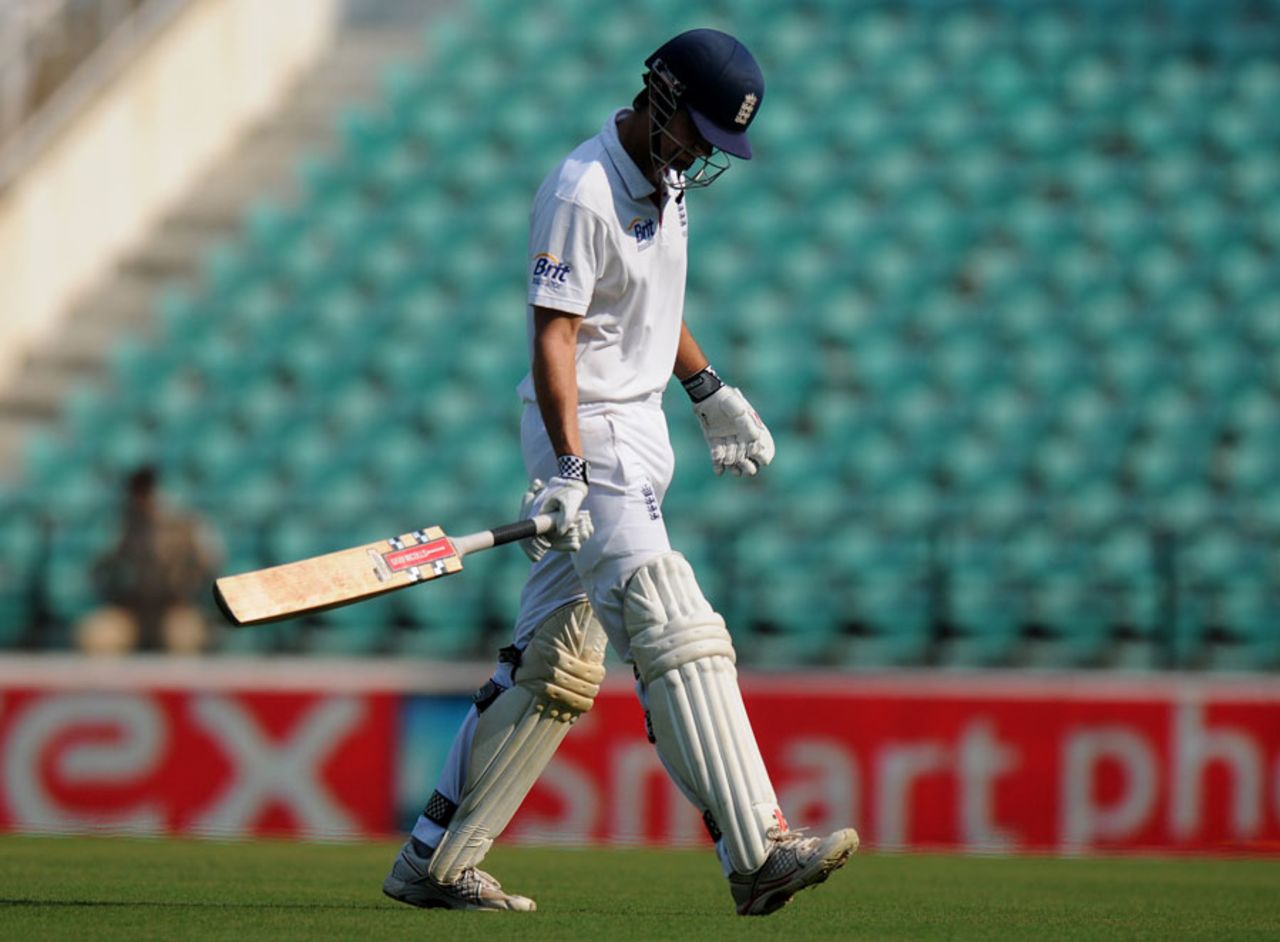 Alastair Cook departs after being given out lbw, India v England, 4th Test, Nagpur, 1st day, December 13, 2012