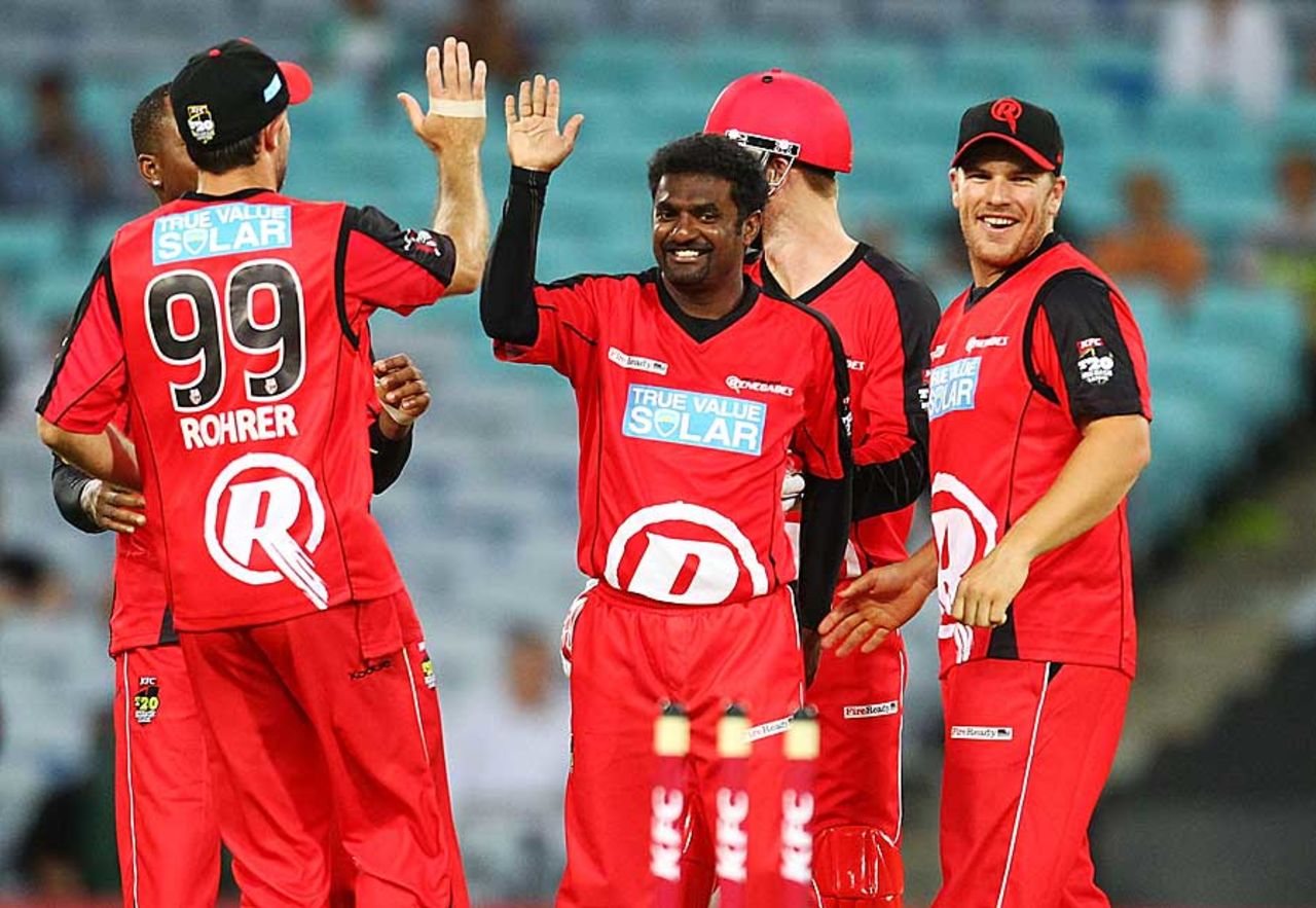 Muttiah Muralitharan picked up two wickets, Sydney Thunder v Melbourne Renegades, BBL 2012-13, Sydney, December 14, 2012