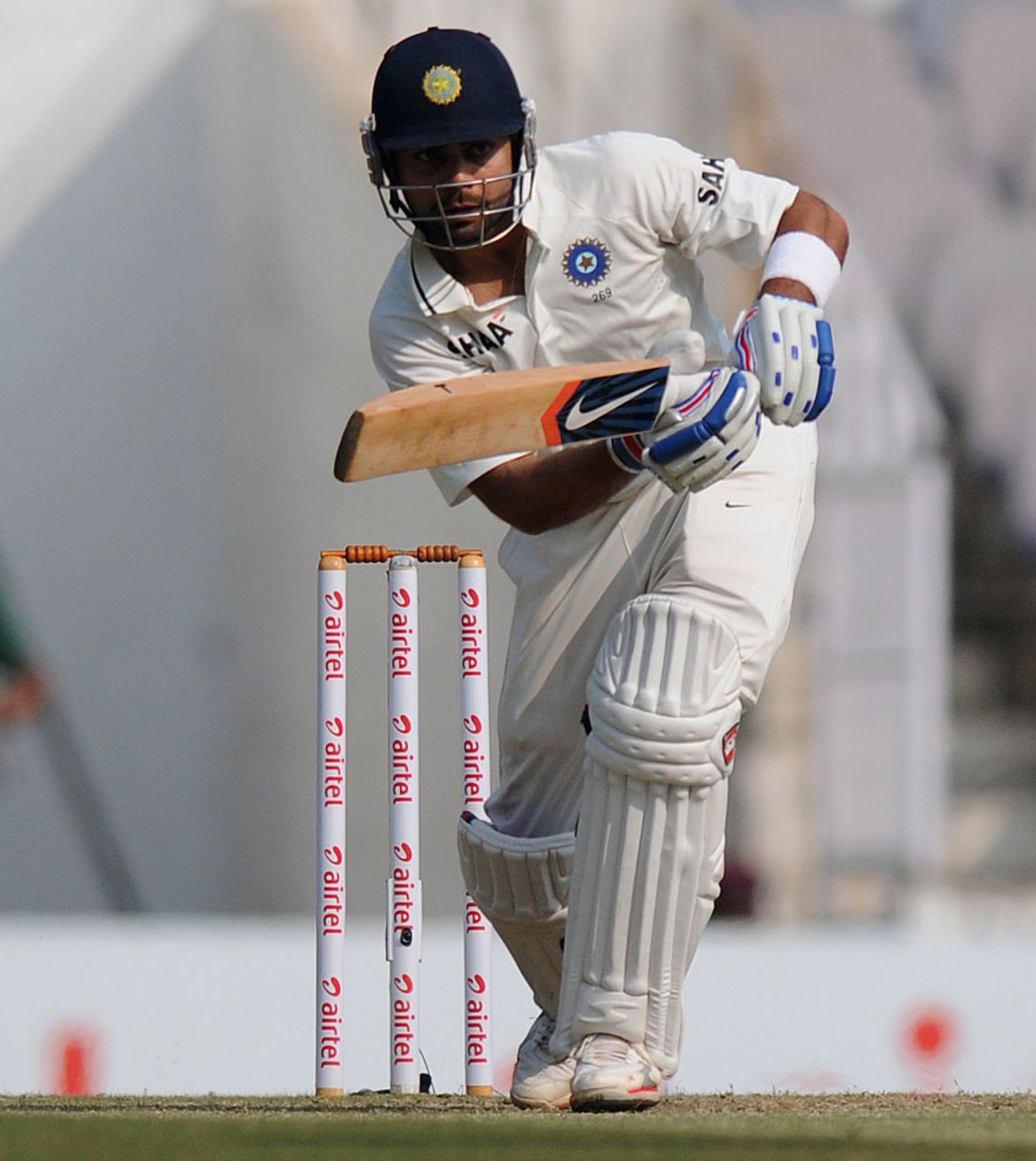 Virat Kohli was a study of concentration, India v England, 4th Test, Nagpur, 3rd day, December 15, 2012