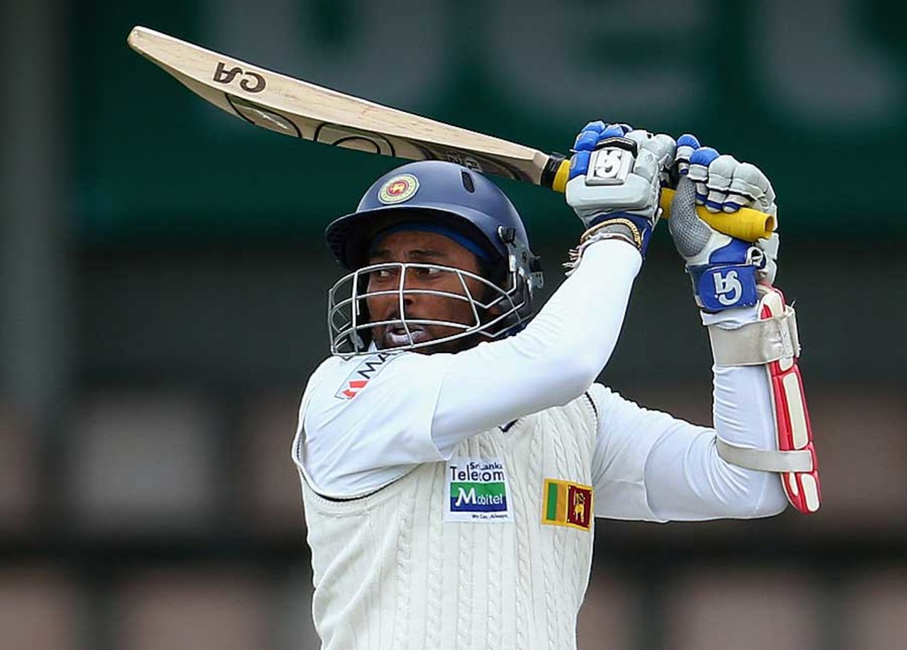 Tillakaratne Dilshan slashes one, Australia v Sri Lanka, 1st Test, Hobart, 3rd day, December 16, 2012