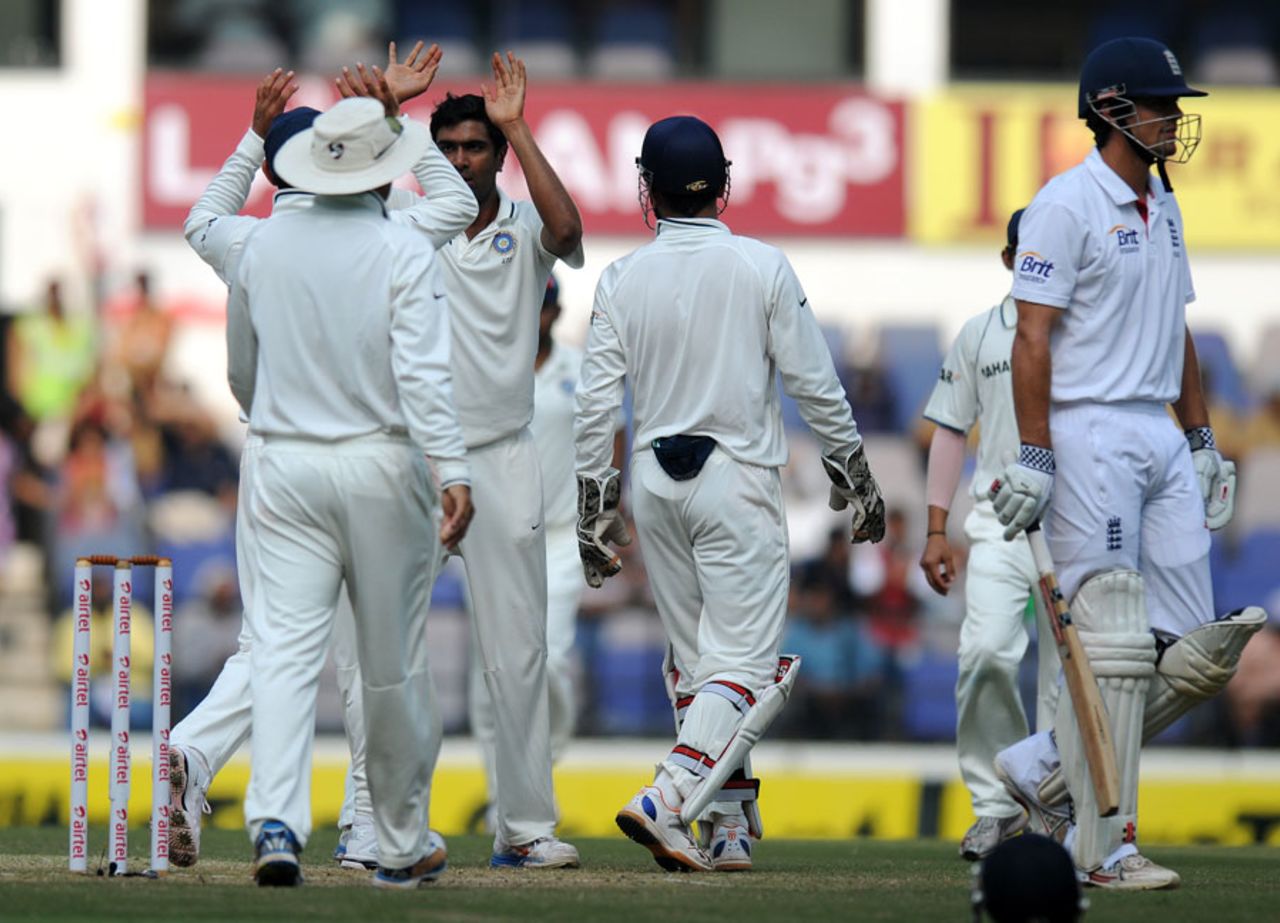 Alastair Cook walks off after being dismissed by R Ashwin, India v England, 4th Test, Nagpur, 4th day, December 16, 2012