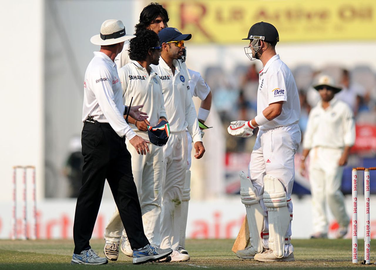 Tensions grew between Jonathan Trott and the Indians, India v England, 4th Test, Nagpur, 4th day, December 16, 2012