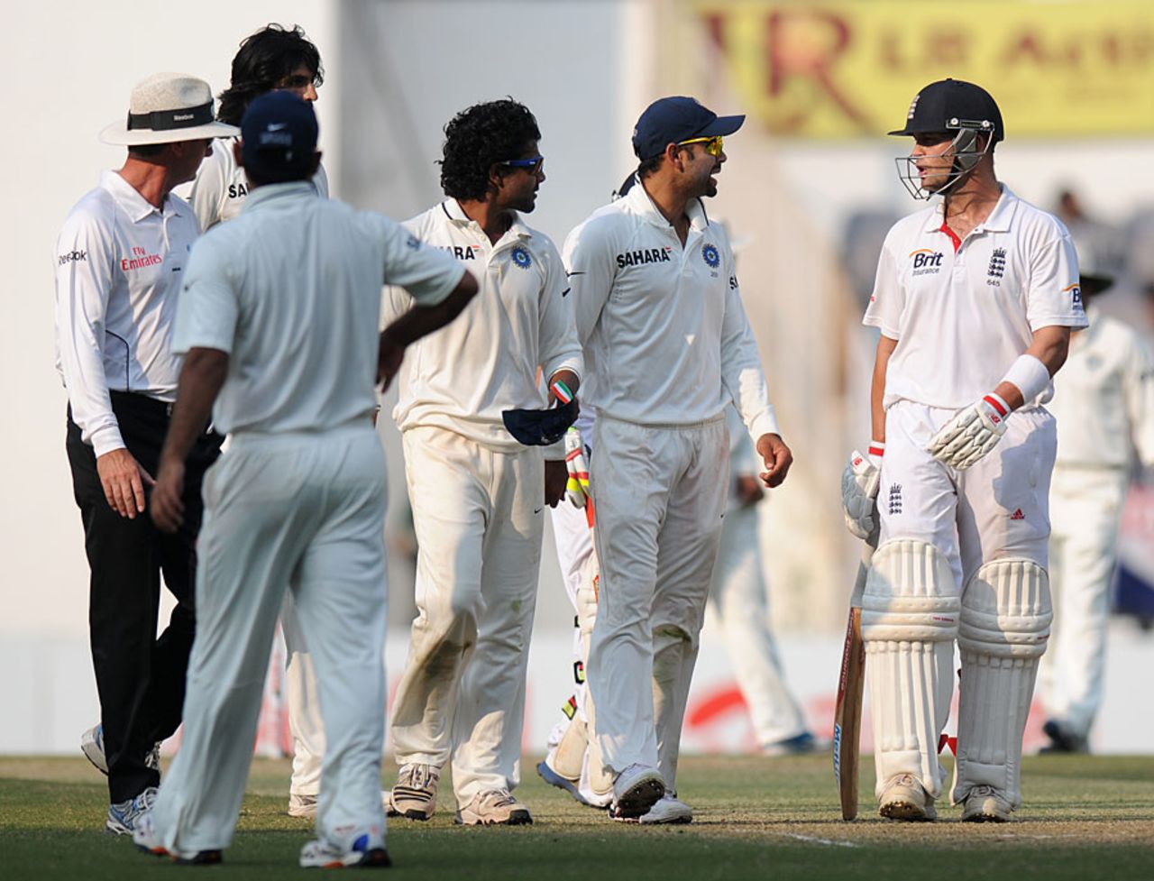 Virat Kohli has a few words with Jonathan Trott, India v England, 4th Test, Nagpur, 4th day, December 16, 2012