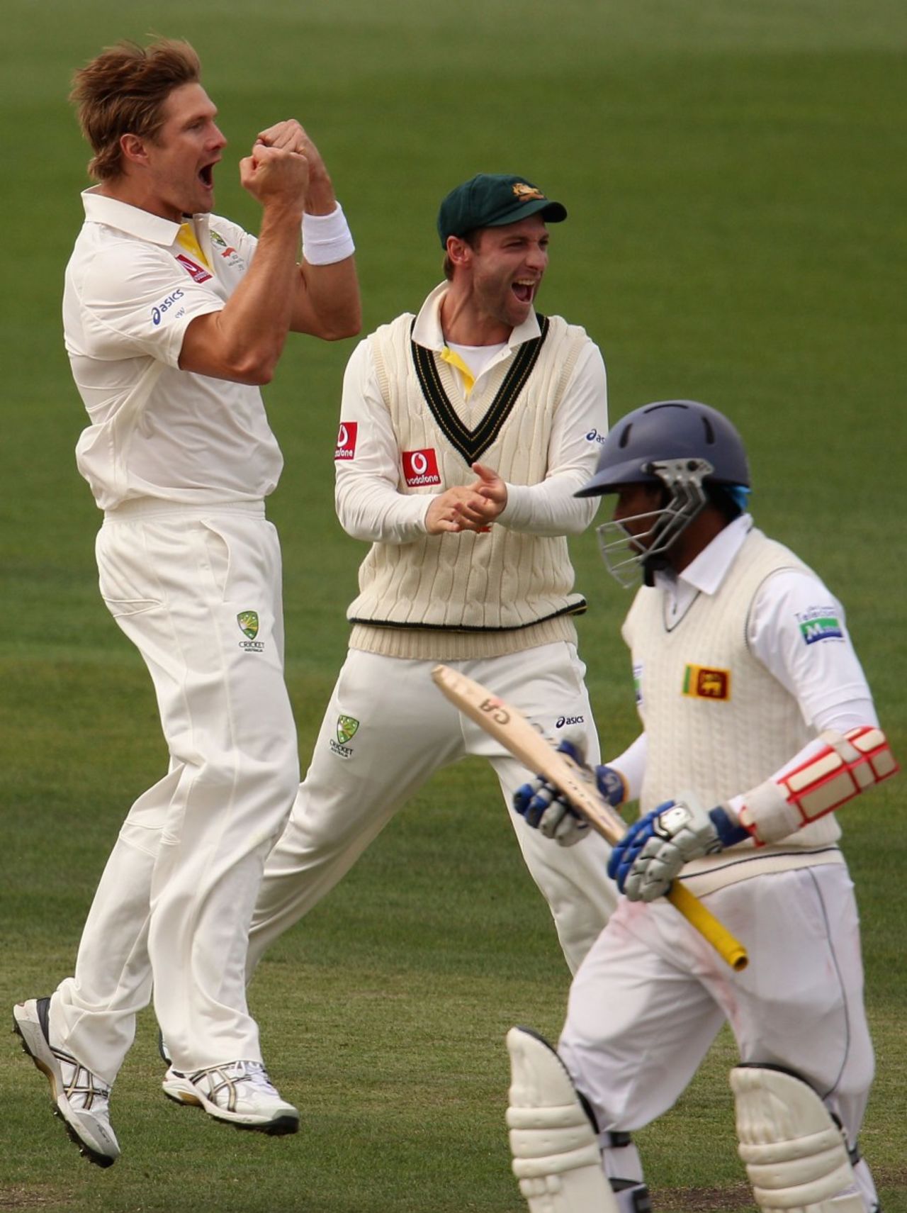Shane Watson celebrates removing Tillakaratne Dilshan, Australia v Sri Lanka, 1st Test, Hobart, 4th day, December 17, 2012