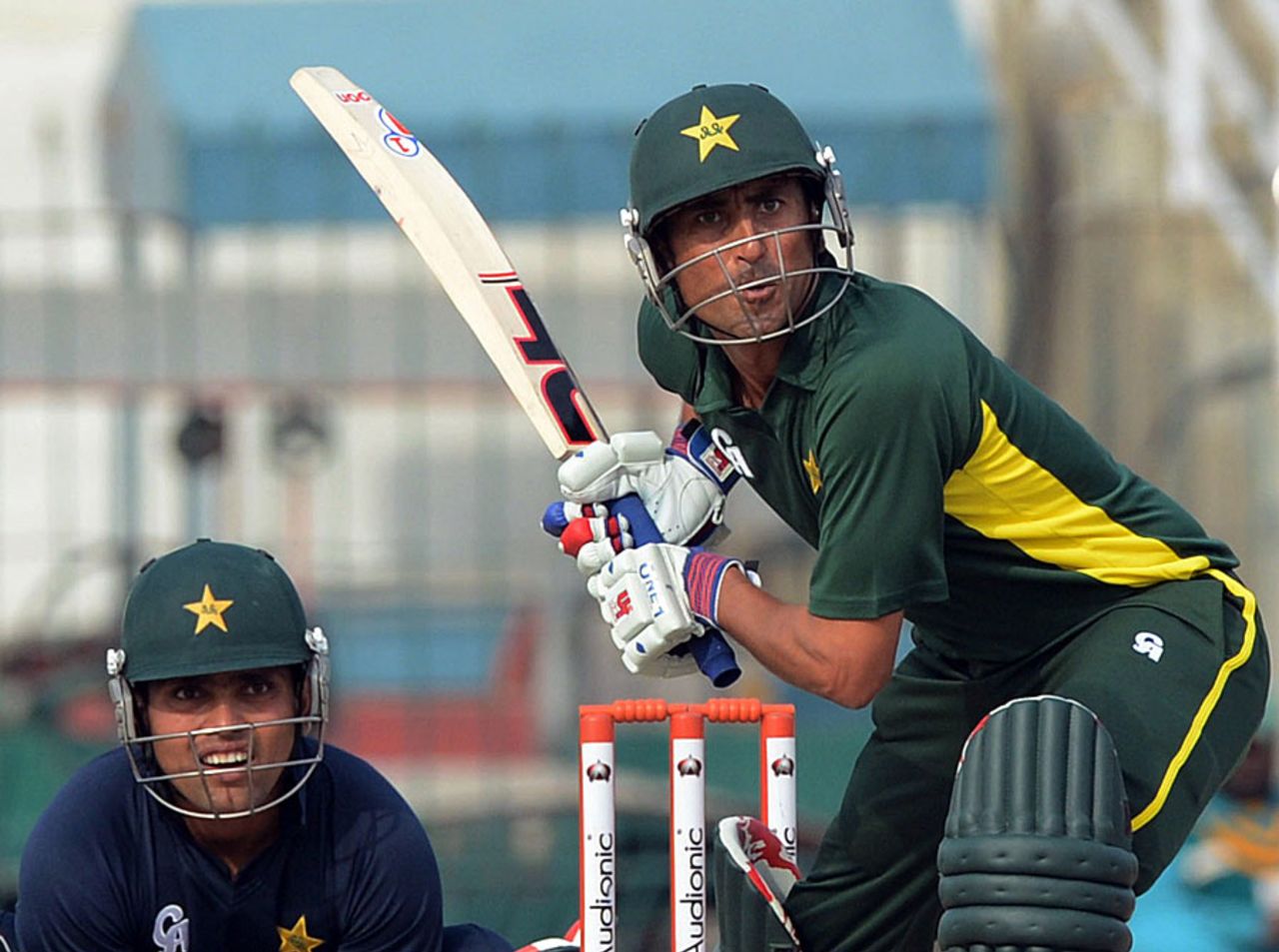 Younis Khan prepares to face a delivery at practice, Lahore, December 17, 2012