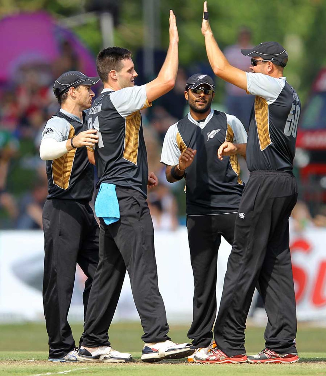 Mitchell McClenaghan picked up three wickets, South Africa A v New Zealanders, Tour match, Pietermaritzburg, December 18, 2012