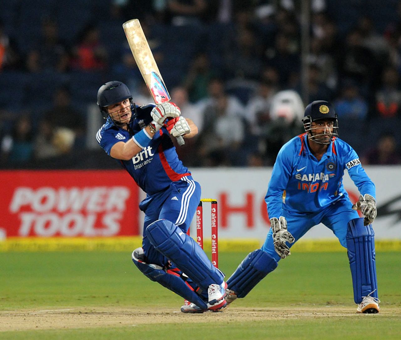 Luke Wright plays through the leg side, India v England, 1st T20, Pune, December 20, 2012