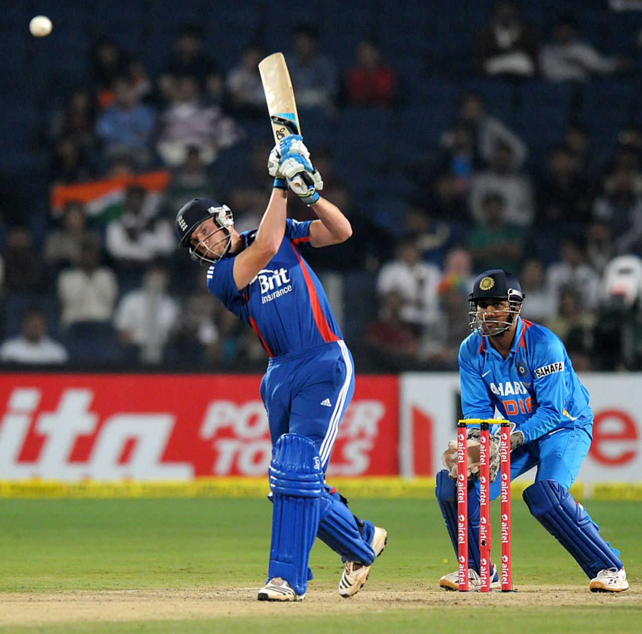Jos Buttler gave the innings a late kick, India v England, 1st T20, Pune, December 20, 2012