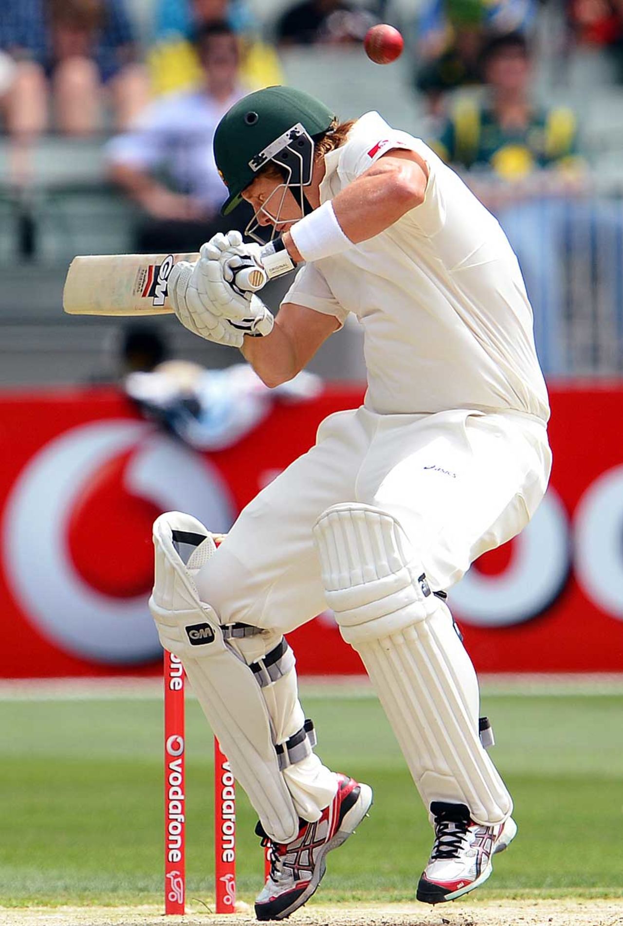Shane Watson ducks under a short ball, Australia v Sri Lanka, 2nd Test, Melbourne, 2nd day, December 27, 2012