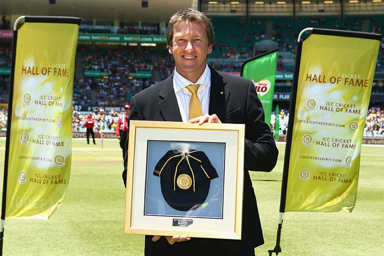 Glenn McGrath was inducted into the ICC's Hall of Fame, Australia v Sri Lanka, 3rd Test, Sydney, 2nd day, January 4, 2013