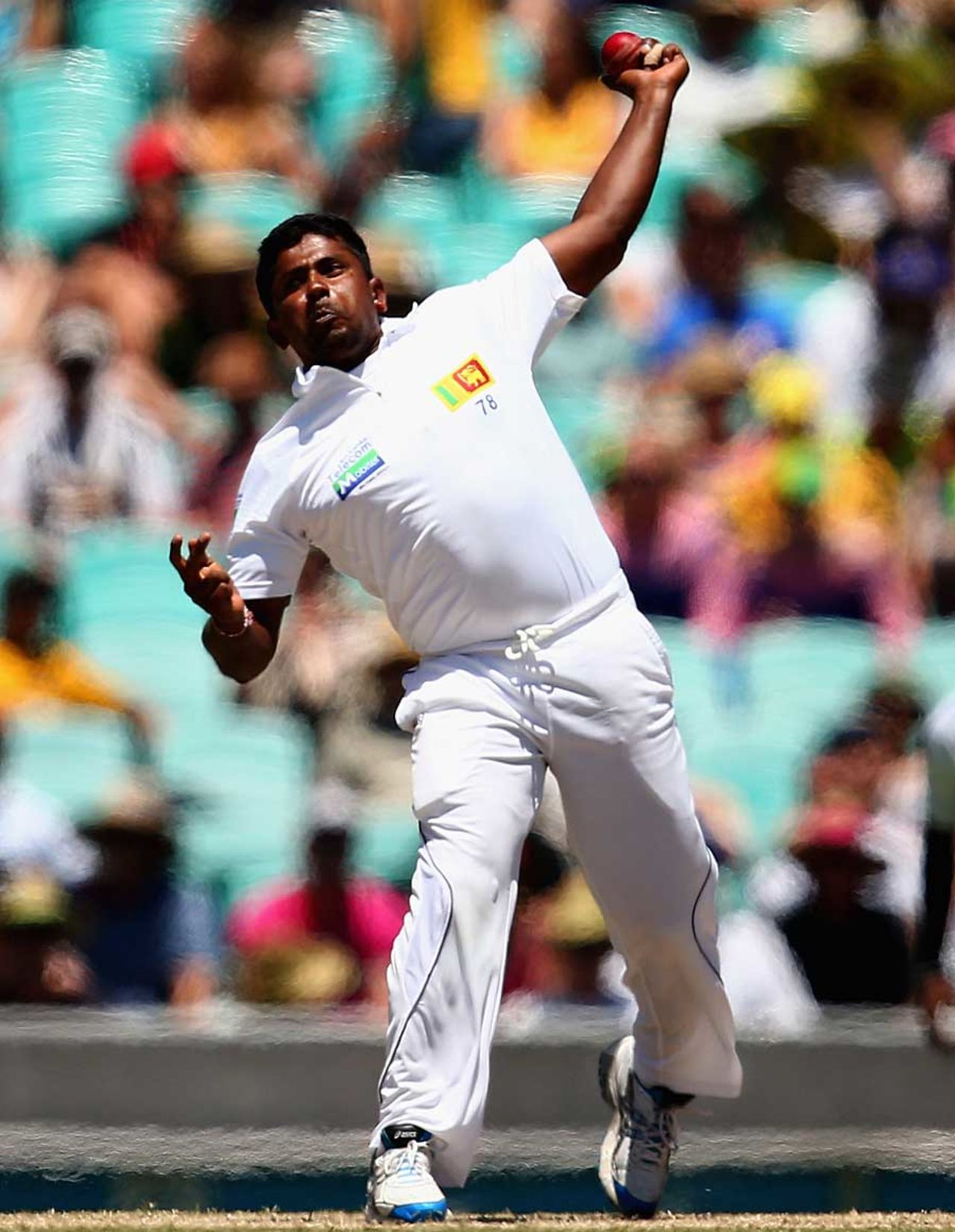 Rangana Herath looked threatening on the fourth day, Australia v Sri Lanka, 3rd Test, Sydney, 4th day, January 6, 2013