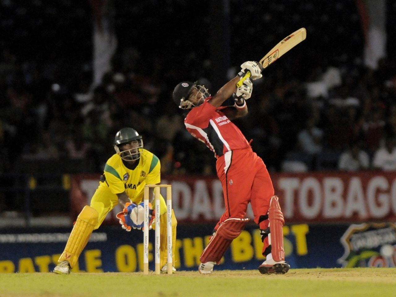 Dwayne Bravo pulls during his knock of 30, Trinidad & Tobago v Jamaica, Caribbean T20, Port of Spain, January 6, 2013
