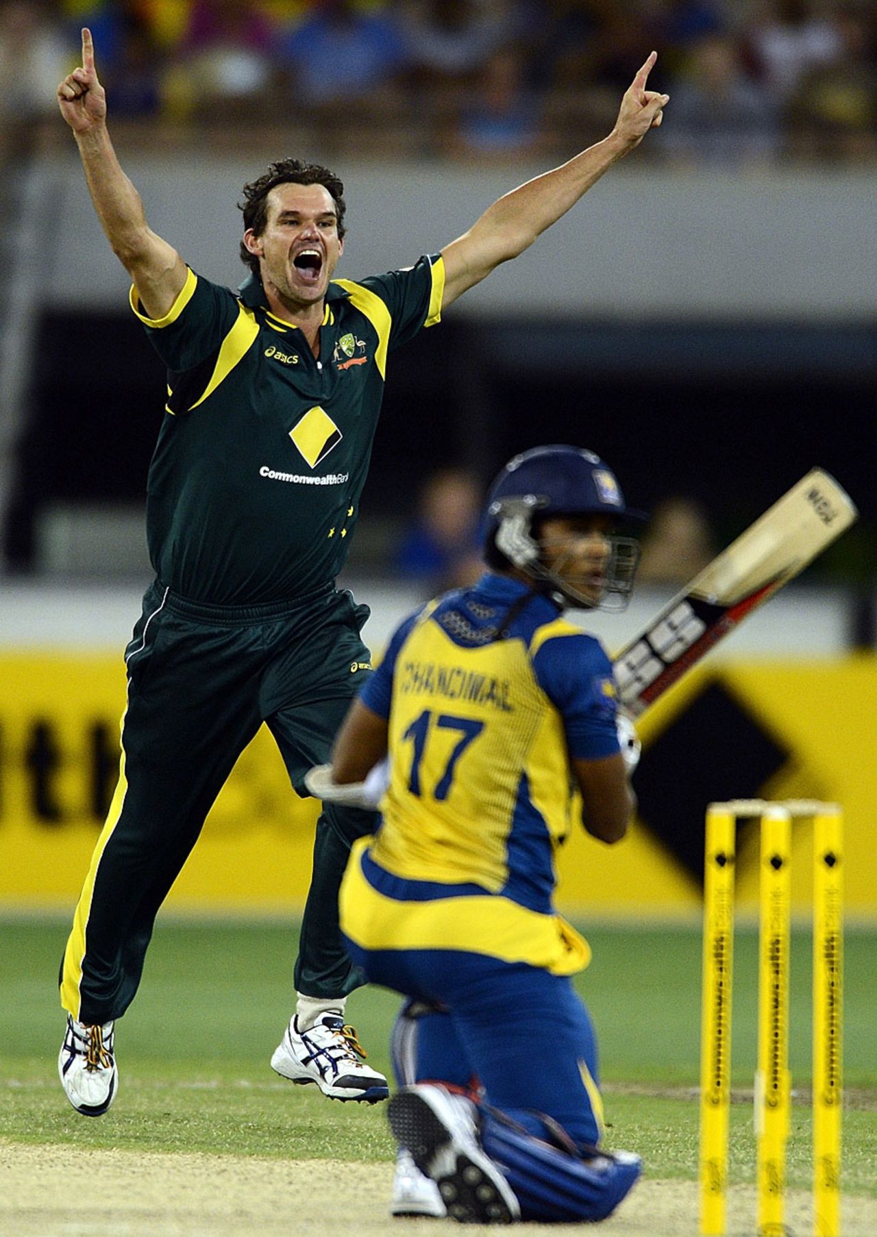 Clint McKay reacts after an acrobatic catch by the wicketkeeper to dismiss Dinesh Chandimal, Australia v Sri Lanka, 1st ODI, Melbourne, January 11, 2013