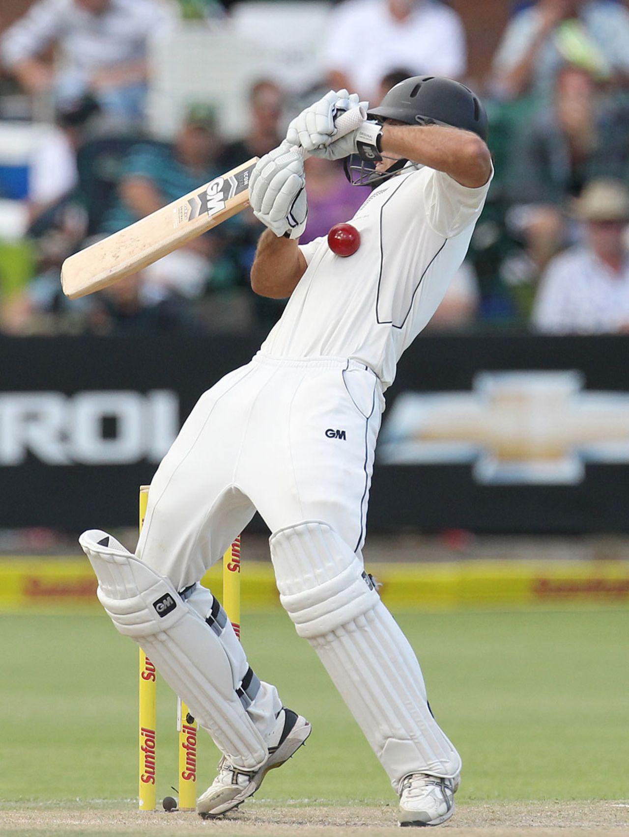 Dean Brownlie gets struck by a short ball, South Africa v New Zealand, 2nd Test, Port Elizabeth, 2nd day, January 12, 2013