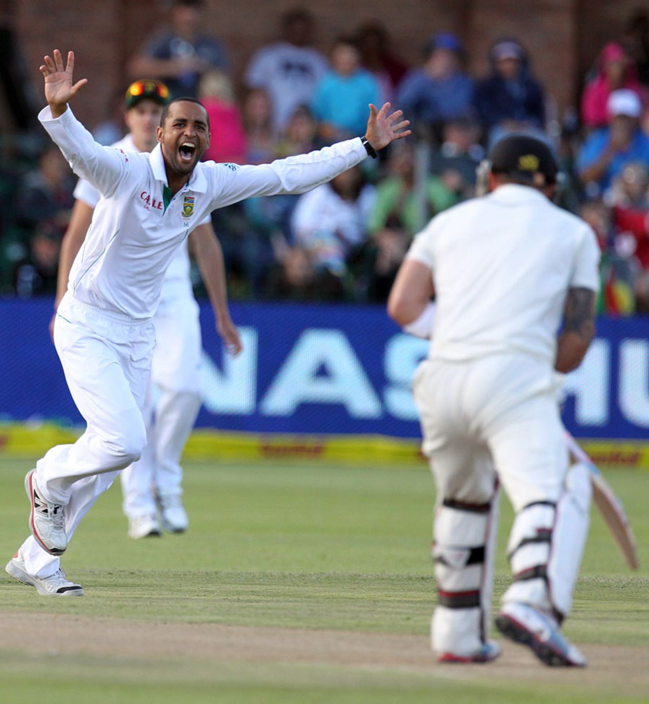 Robin Peterson claimed two wickets in his first over, South Africa v New Zealand, 2nd Test, Port Elizabeth, 2nd day, January 12, 2013