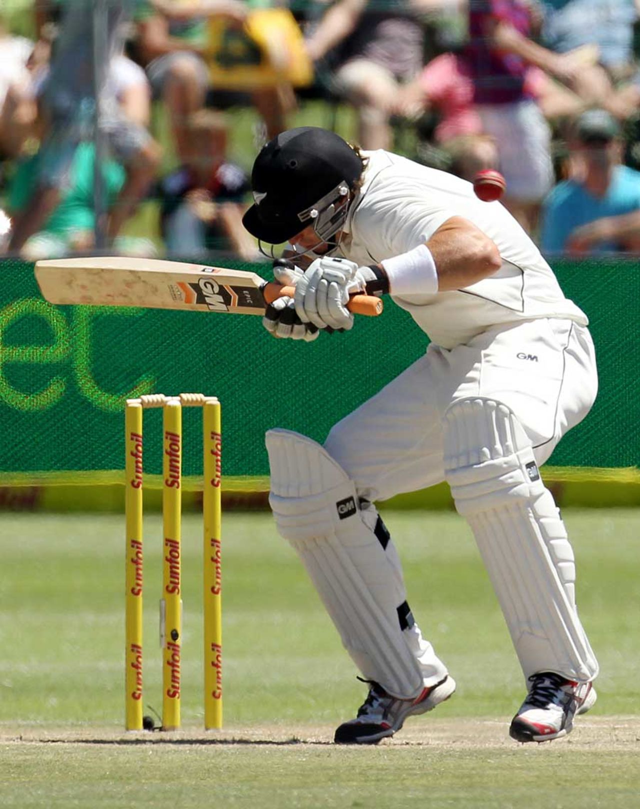 Doug Bracewell ducks under a short ball, South Africa v New Zealand, 2nd Test, Port Elizabeth, 3rd day, January 13, 2013